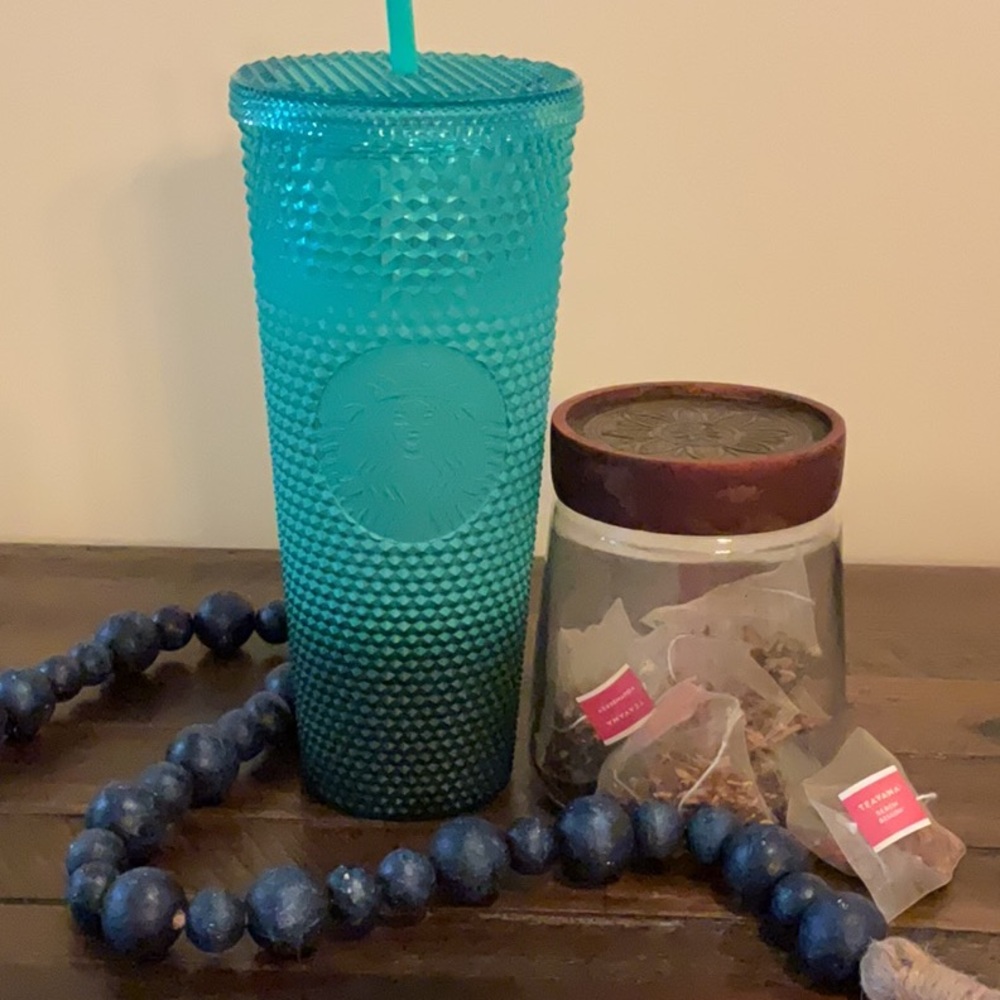 NWT Siren Starbucks 24oz Ridge Thermos
